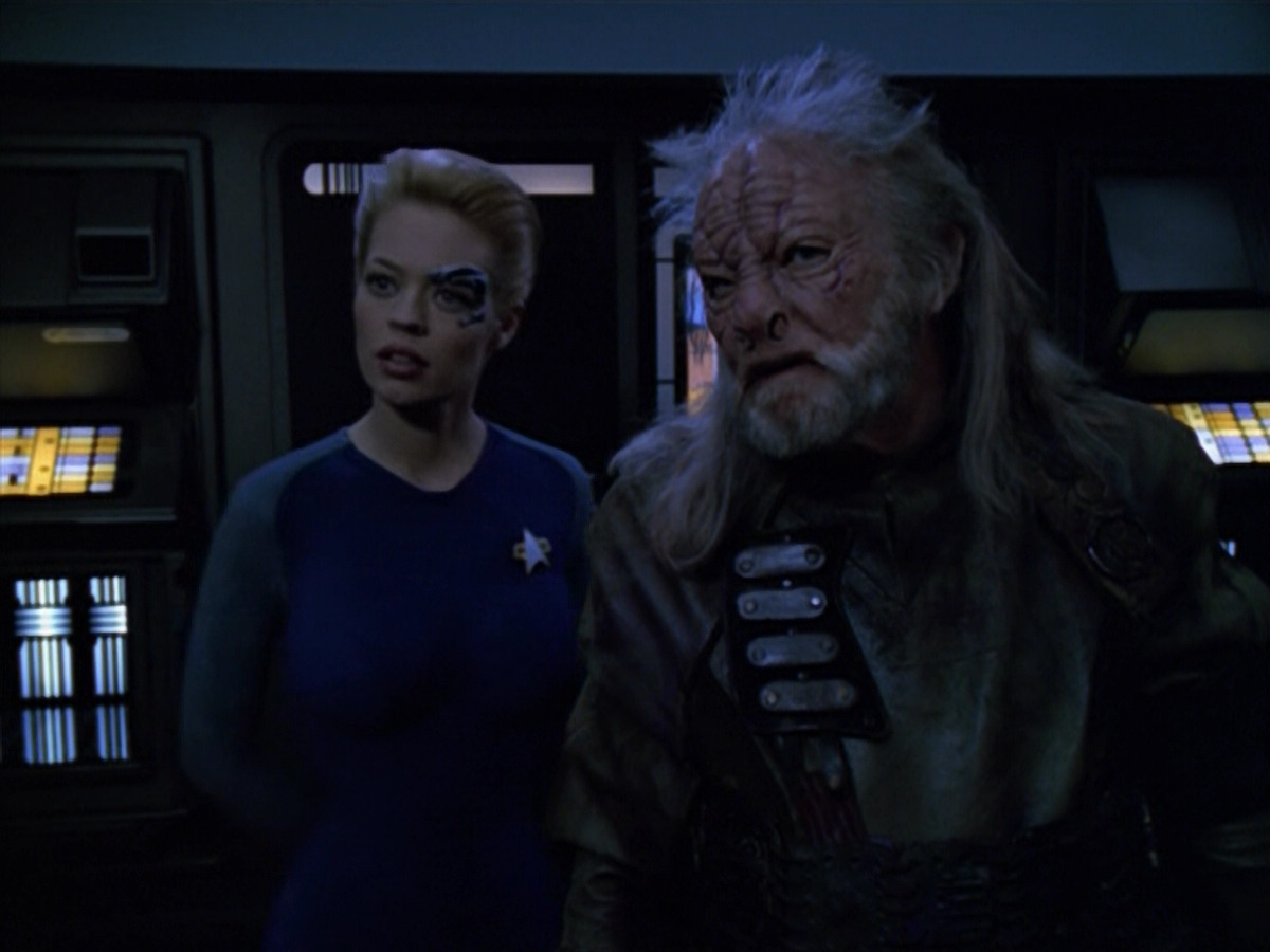 extant_StarTrek_VOY_5x14-Bliss_03203.jpg