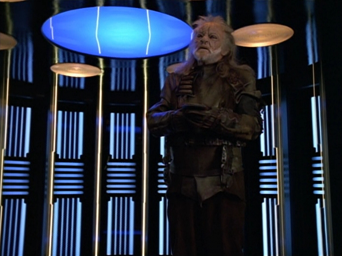 extant_StarTrek_VOY_5x14-Bliss_03269.jpg