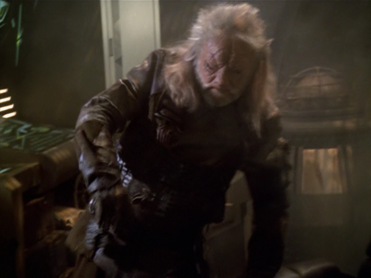 extant_StarTrek_VOY_5x14-Bliss_03408.jpg