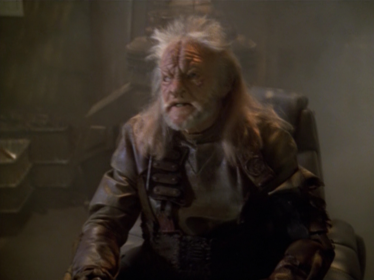 extant_StarTrek_VOY_5x14-Bliss_03412.jpg