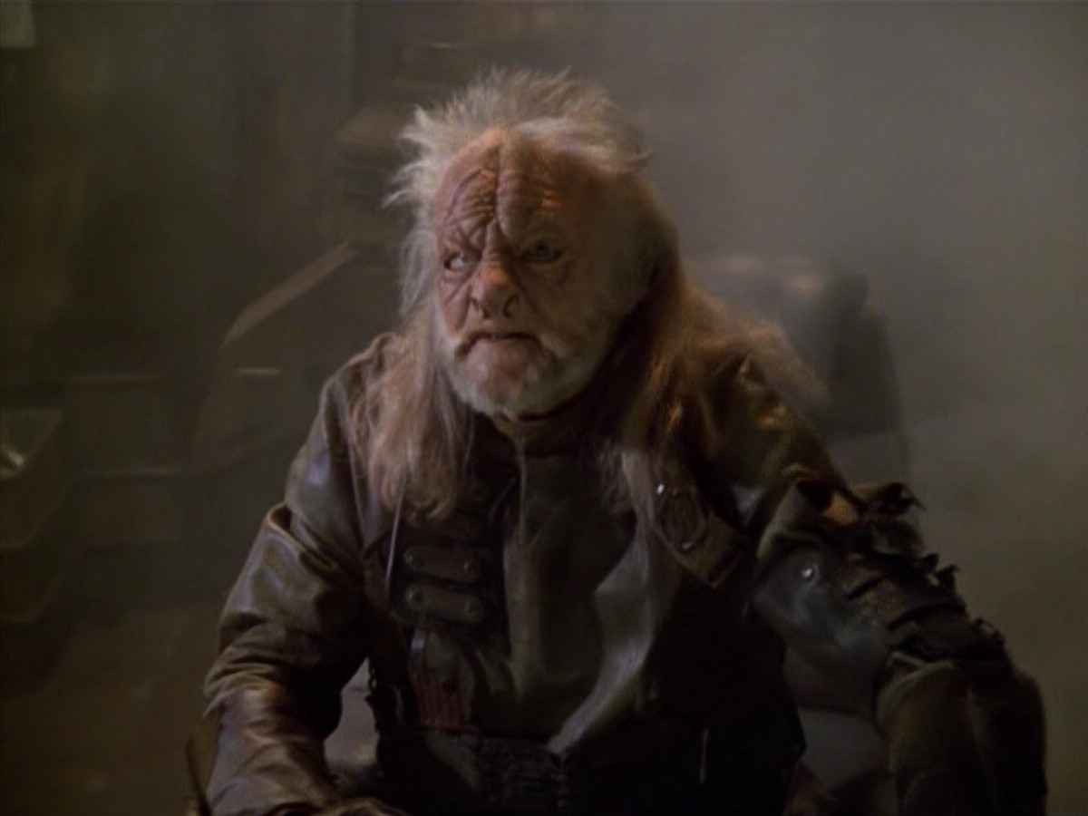 extant_StarTrek_VOY_5x14-Bliss_03437.jpg