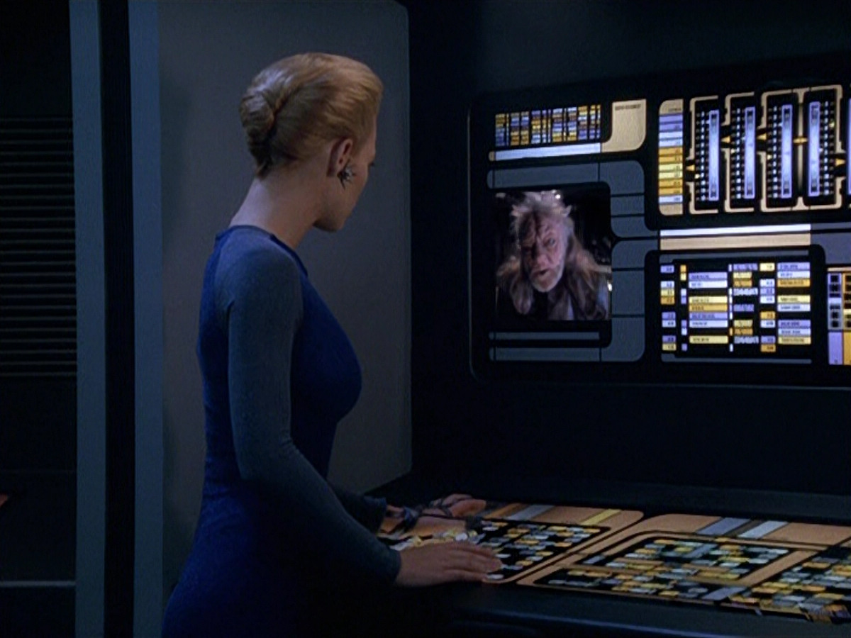 extant_StarTrek_VOY_5x14-Bliss_03486.jpg
