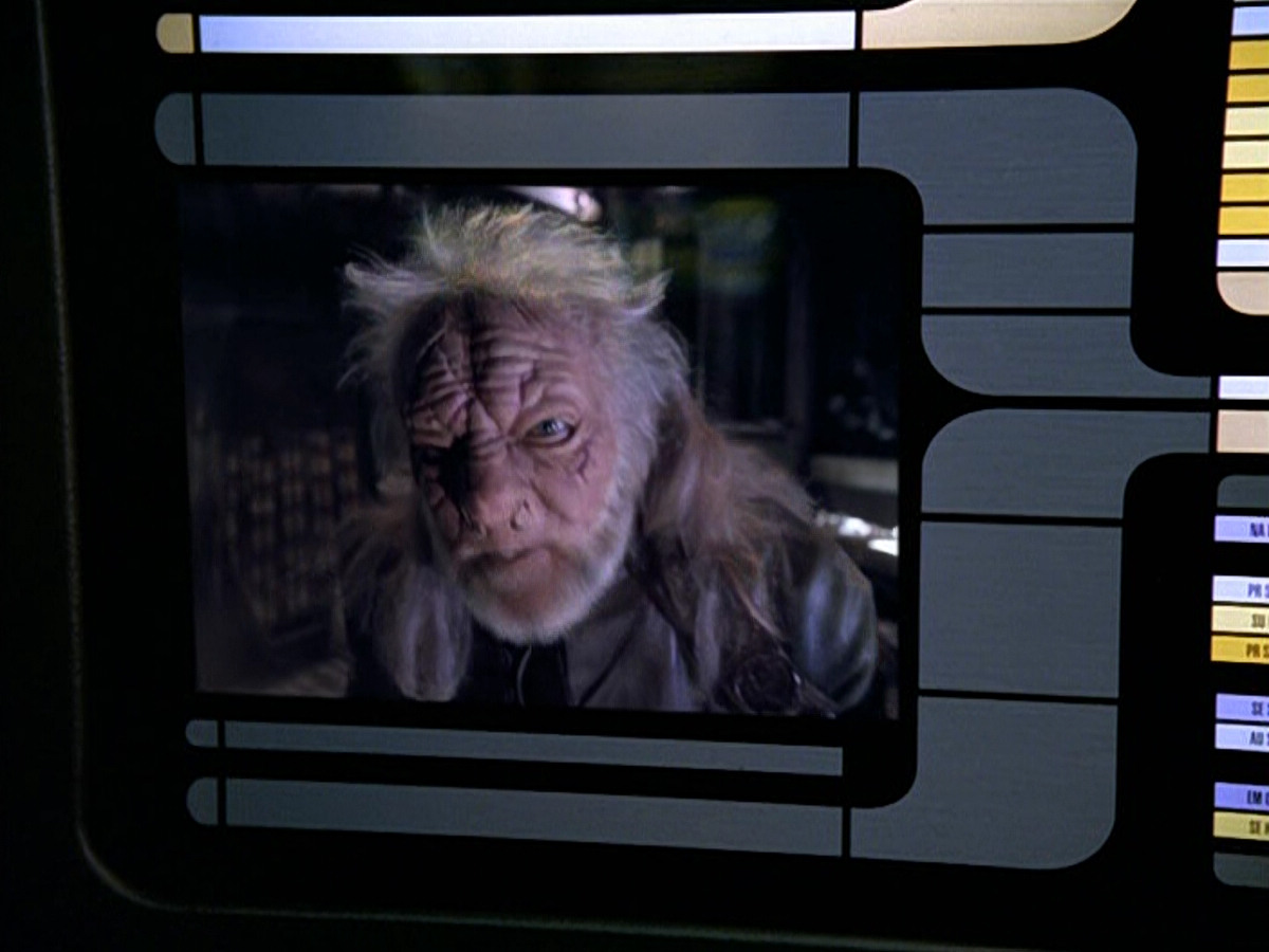 extant_StarTrek_VOY_5x14-Bliss_03493.jpg