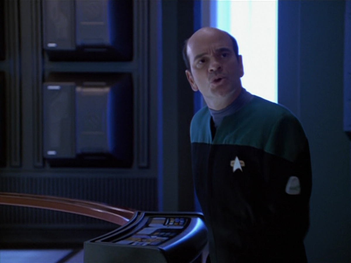 extant_StarTrek_VOY_5x14-Bliss_03510.jpg