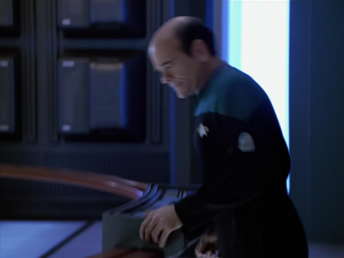 extant_StarTrek_VOY_5x14-Bliss_03555.jpg