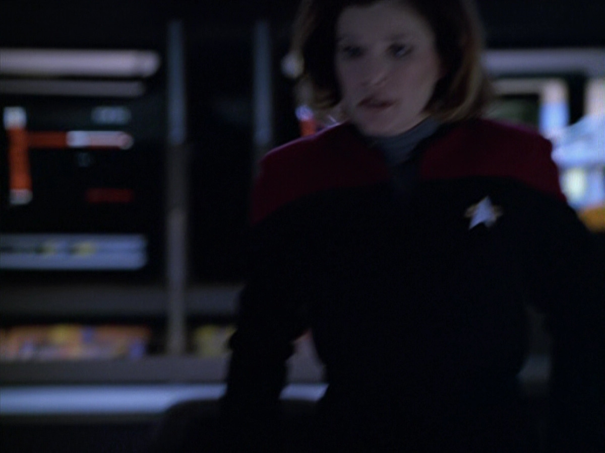 extant_StarTrek_VOY_5x14-Bliss_03637.jpg