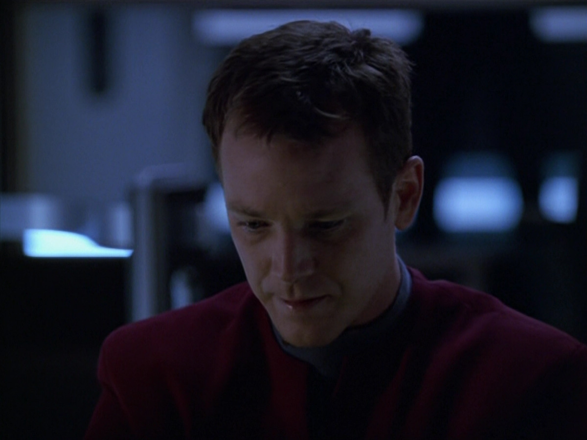 extant_StarTrek_VOY_5x14-Bliss_03645.jpg