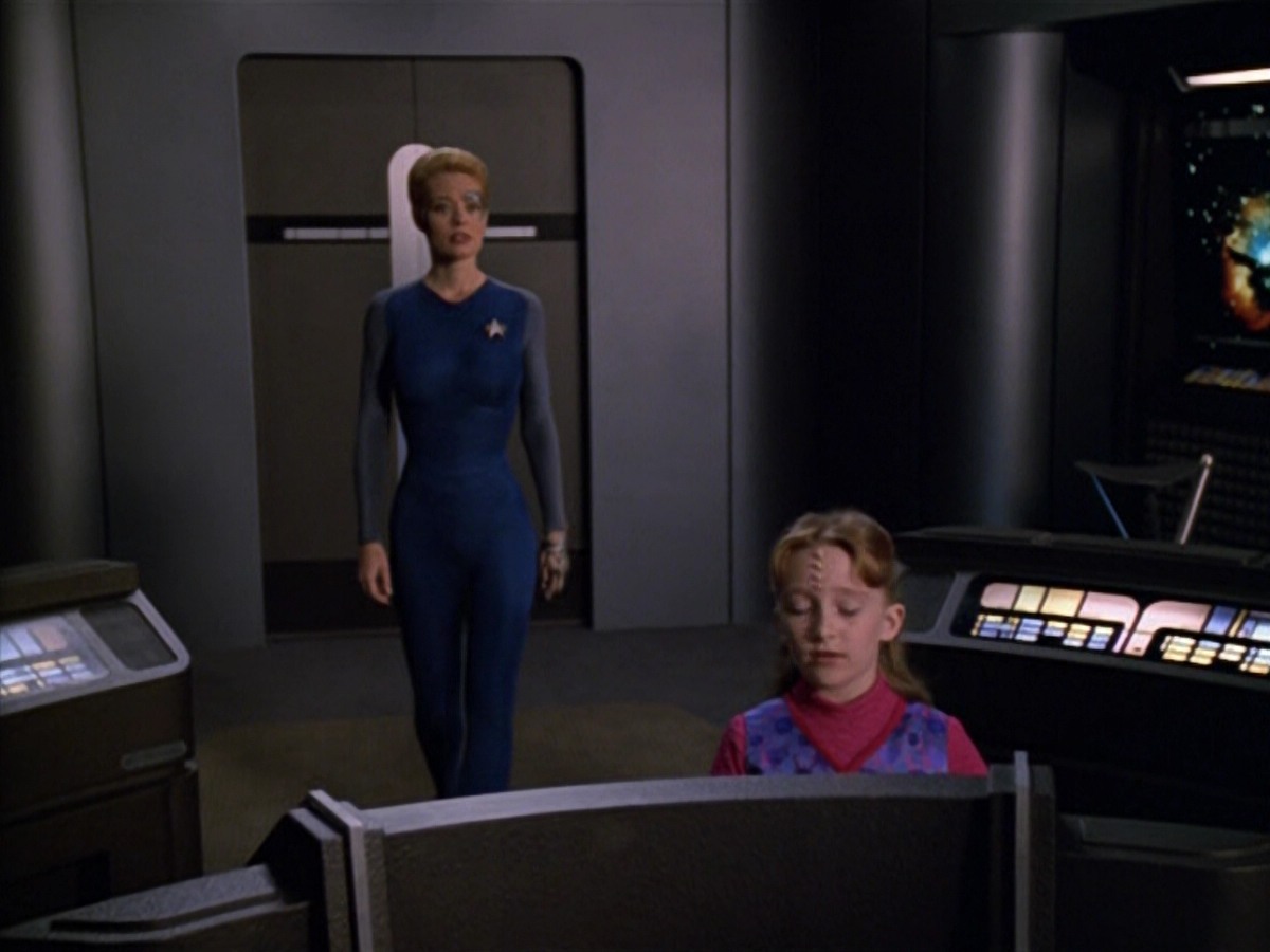 extant_StarTrek_VOY_5x14-Bliss_03723.jpg