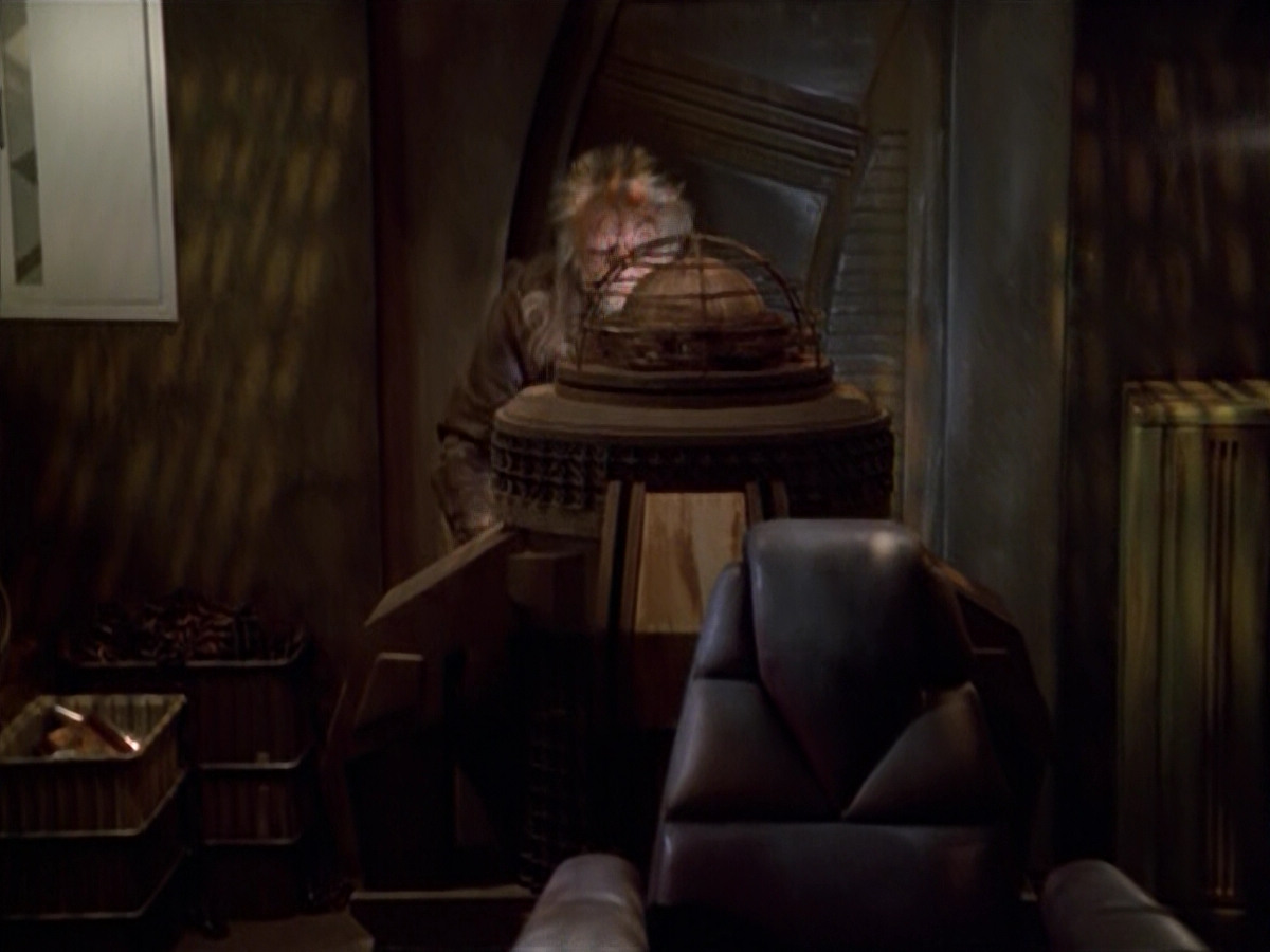 extant_StarTrek_VOY_5x14-Bliss_03784.jpg