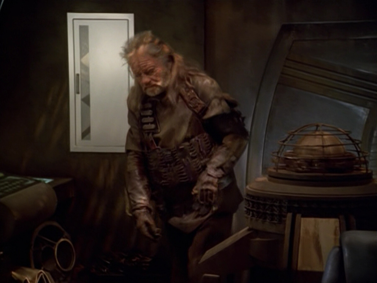 extant_StarTrek_VOY_5x14-Bliss_03789.jpg