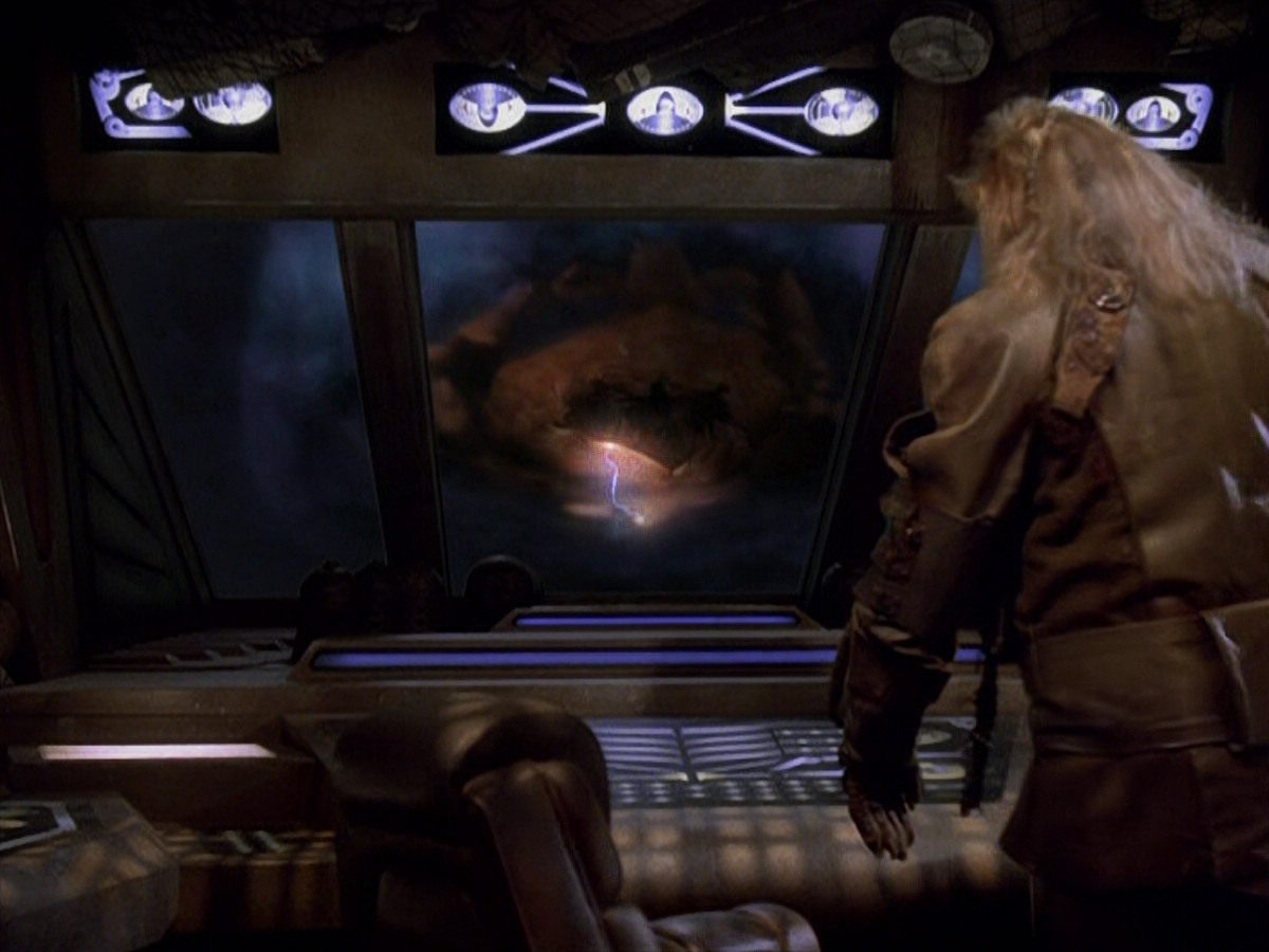 extant_StarTrek_VOY_5x14-Bliss_03793.jpg