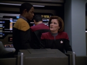Filename=extant_StarTrek_VOY_5x14-Bliss_00265.jpg
Filesize=155KiB
Dimensions=1200x900
Date added=Nov 20, 2019 extant_StarTrek_VOY_5x14-Bliss_00265.jpg