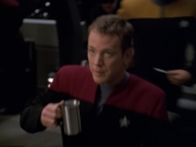 extant_StarTrek_VOY_5x14-Bliss_00914.jpg