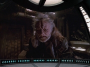 extant_StarTrek_VOY_5x14-Bliss_02458.jpg