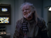 extant_StarTrek_VOY_5x14-Bliss_02805.jpg