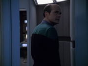 extant_StarTrek_VOY_5x14-Bliss_03195.jpg