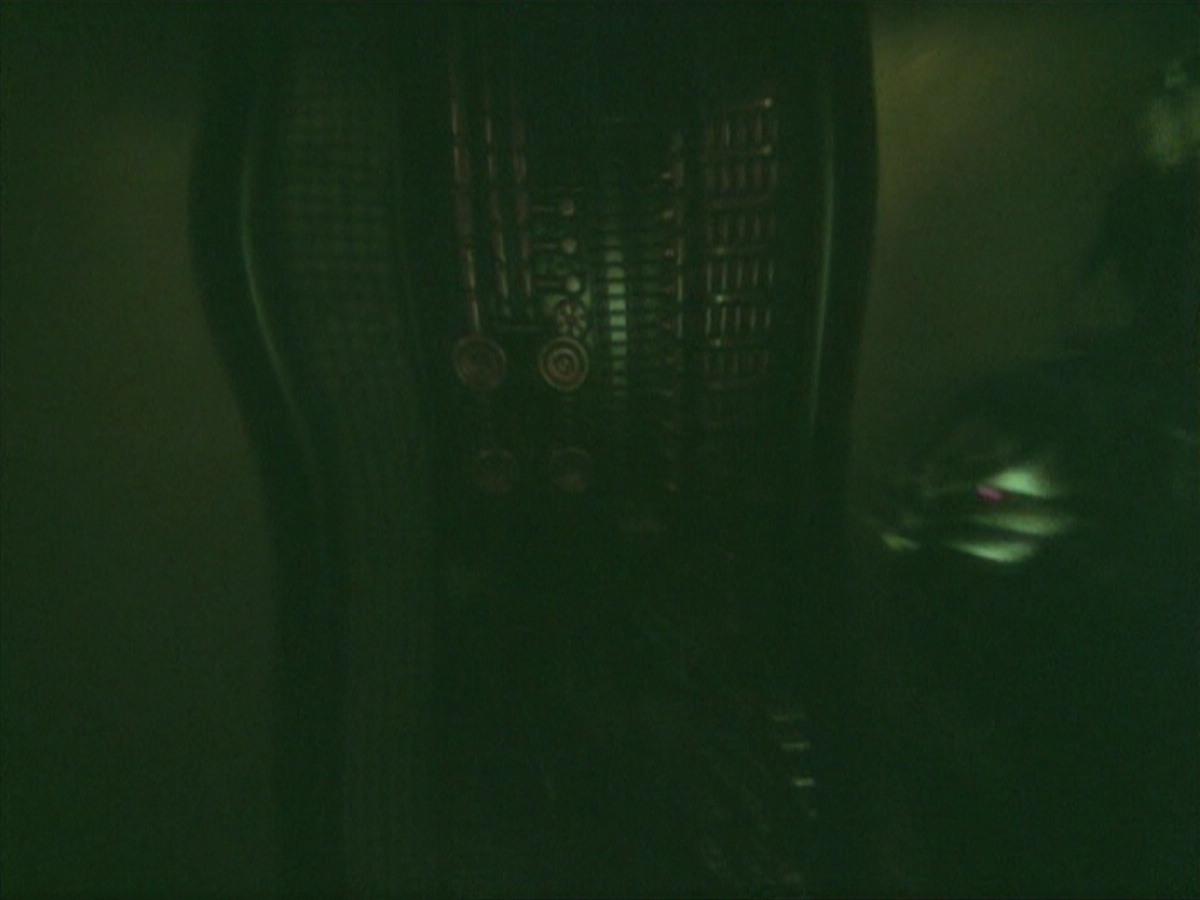 ariane179254_StarTrekVoyager_5x15_5x16_DarkFrontier_0039.jpg