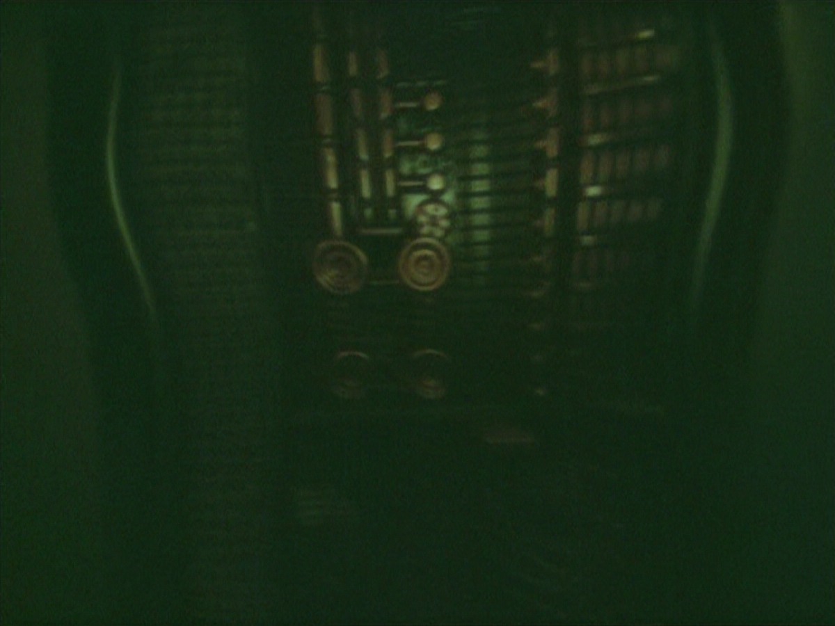ariane179254_StarTrekVoyager_5x15_5x16_DarkFrontier_0040.jpg