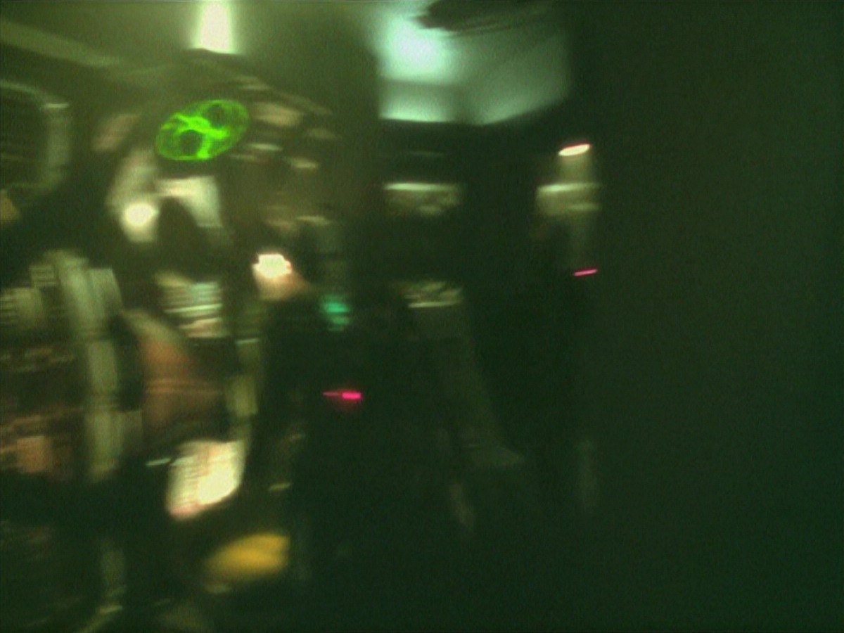 ariane179254_StarTrekVoyager_5x15_5x16_DarkFrontier_0041.jpg