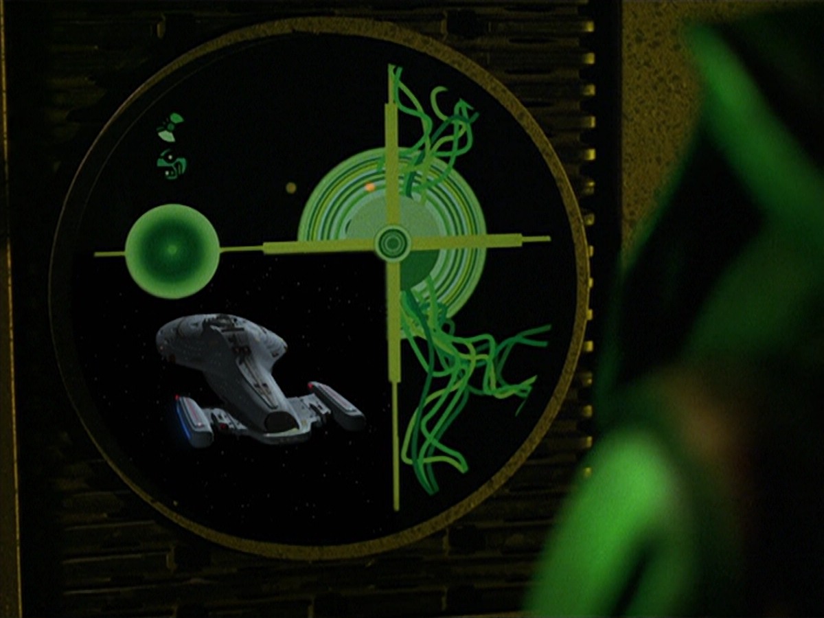 ariane179254_StarTrekVoyager_5x15_5x16_DarkFrontier_0070.jpg