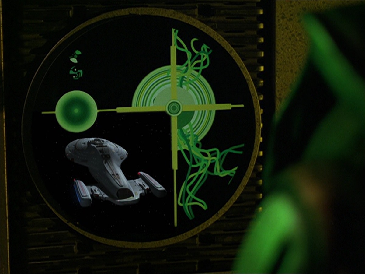 ariane179254_StarTrekVoyager_5x15_5x16_DarkFrontier_0075.jpg