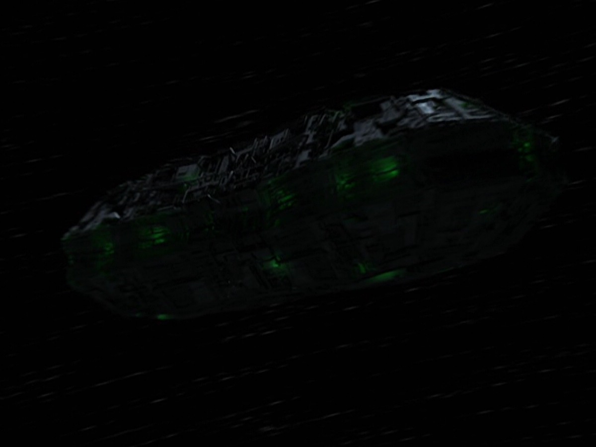 ariane179254_StarTrekVoyager_5x15_5x16_DarkFrontier_0081.jpg