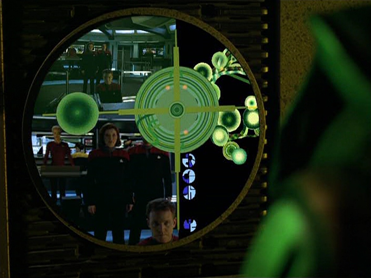 ariane179254_StarTrekVoyager_5x15_5x16_DarkFrontier_0098.jpg