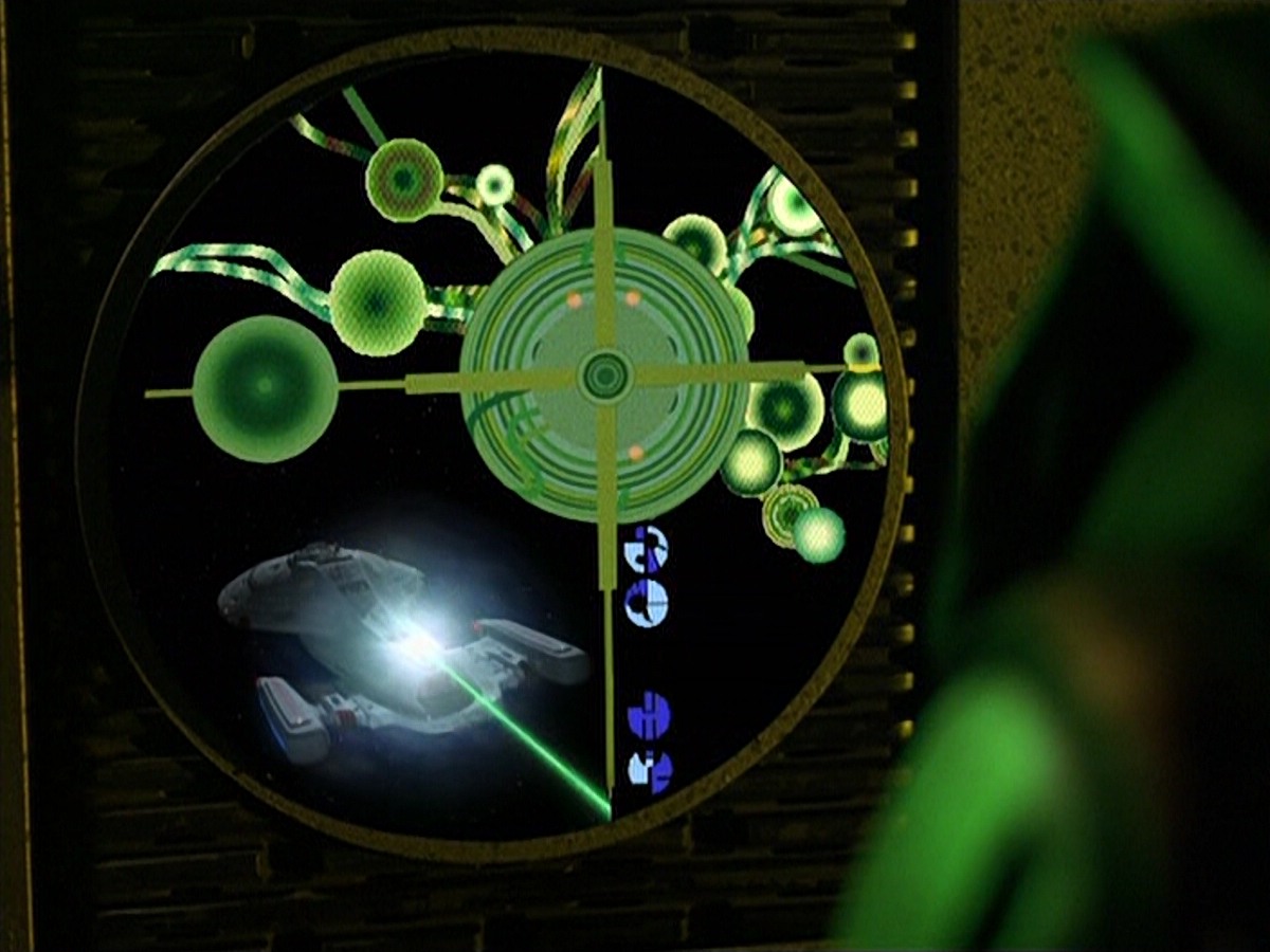 ariane179254_StarTrekVoyager_5x15_5x16_DarkFrontier_0111.jpg