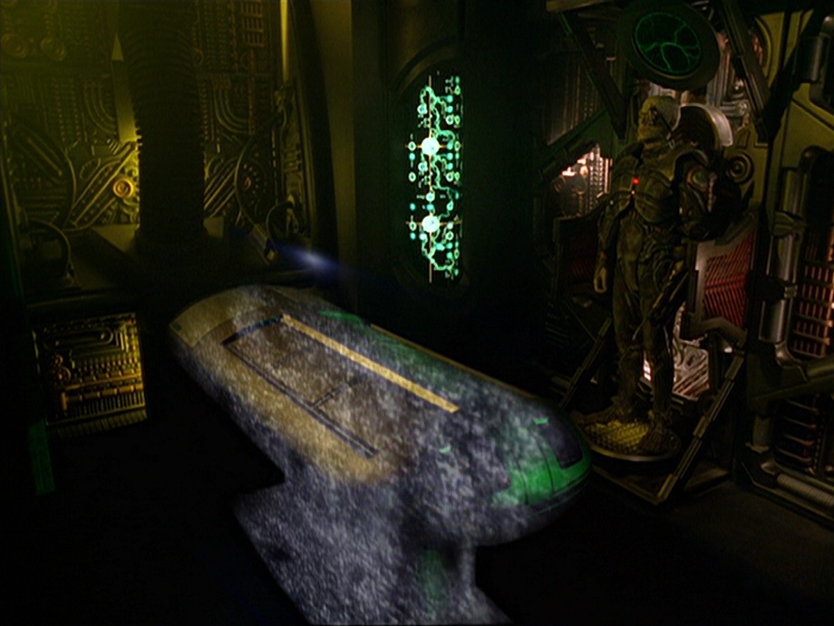 ariane179254_StarTrekVoyager_5x15_5x16_DarkFrontier_0143.jpg