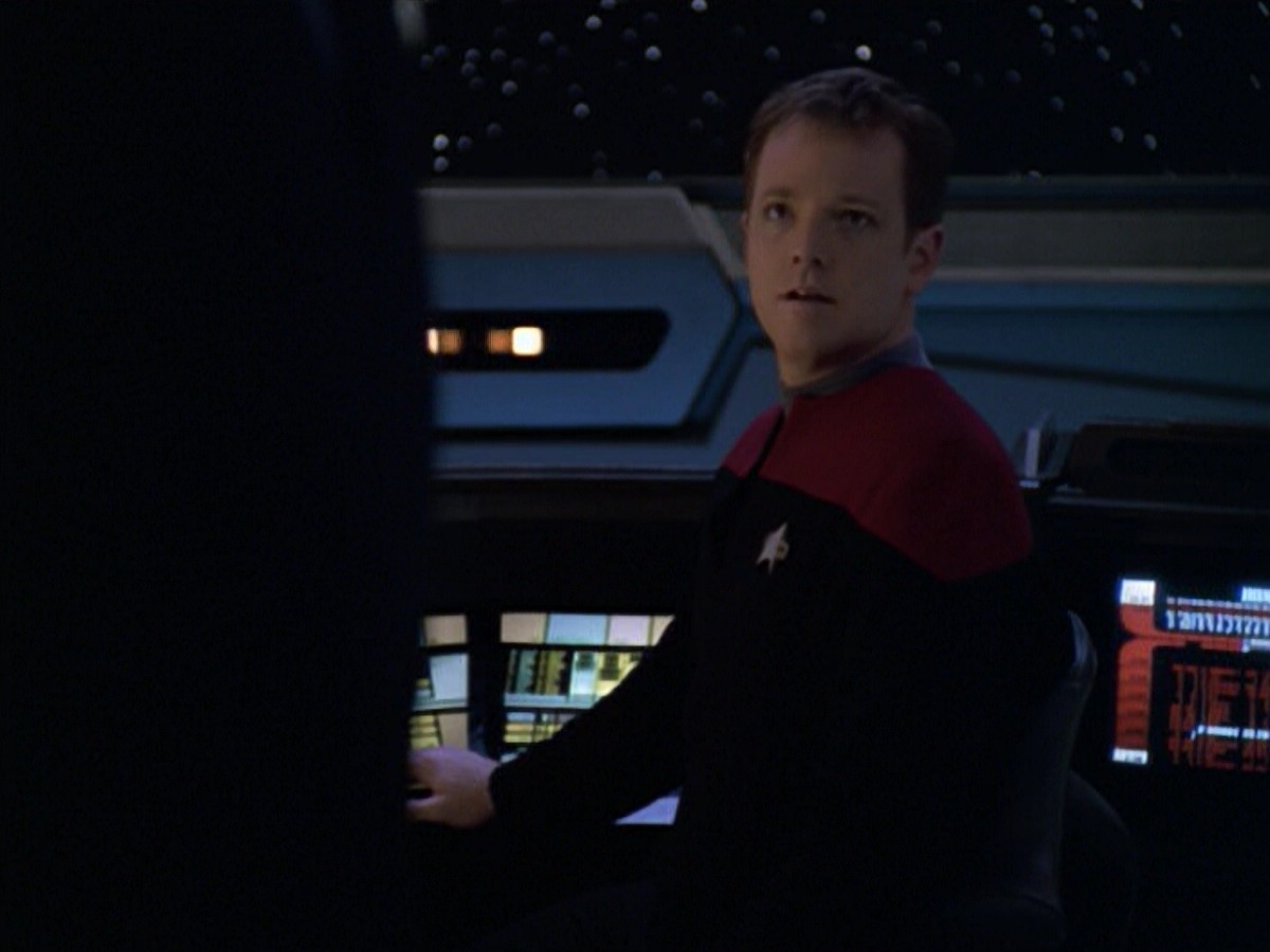 ariane179254_StarTrekVoyager_5x15_5x16_DarkFrontier_0220.jpg