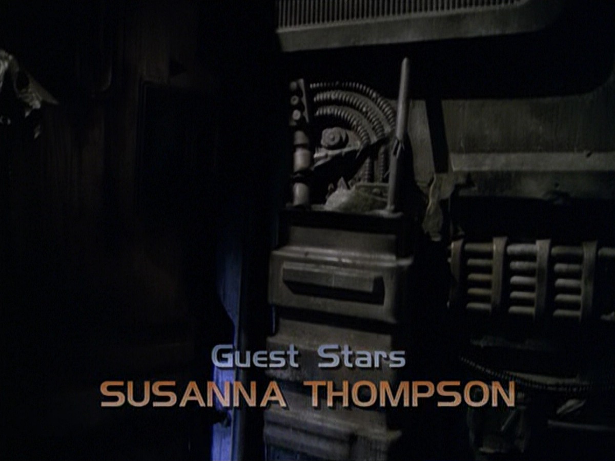 ariane179254_StarTrekVoyager_5x15_5x16_DarkFrontier_0384.jpg