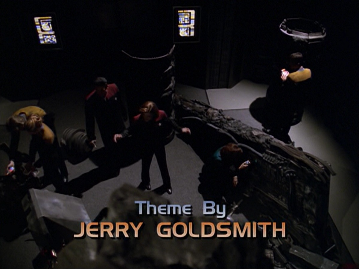 ariane179254_StarTrekVoyager_5x15_5x16_DarkFrontier_0405.jpg