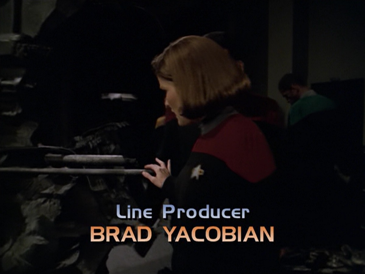 ariane179254_StarTrekVoyager_5x15_5x16_DarkFrontier_0424.jpg