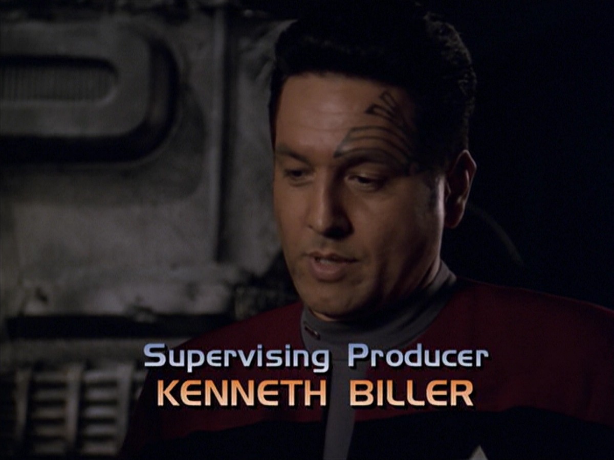 ariane179254_StarTrekVoyager_5x15_5x16_DarkFrontier_0447.jpg