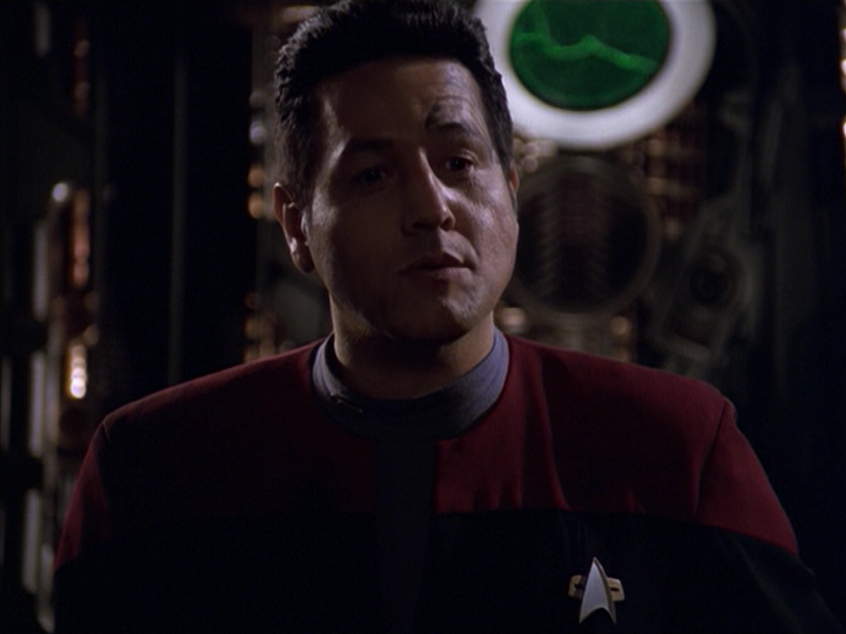 ariane179254_StarTrekVoyager_5x15_5x16_DarkFrontier_0496.jpg