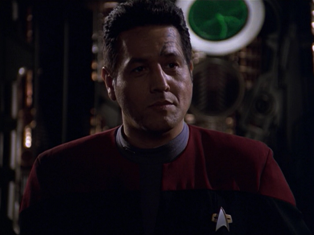 ariane179254_StarTrekVoyager_5x15_5x16_DarkFrontier_0502.jpg