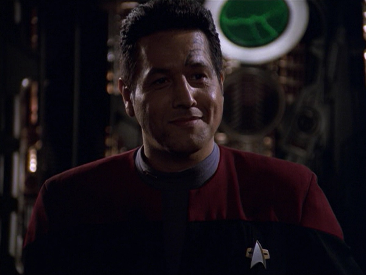 ariane179254_StarTrekVoyager_5x15_5x16_DarkFrontier_0505.jpg