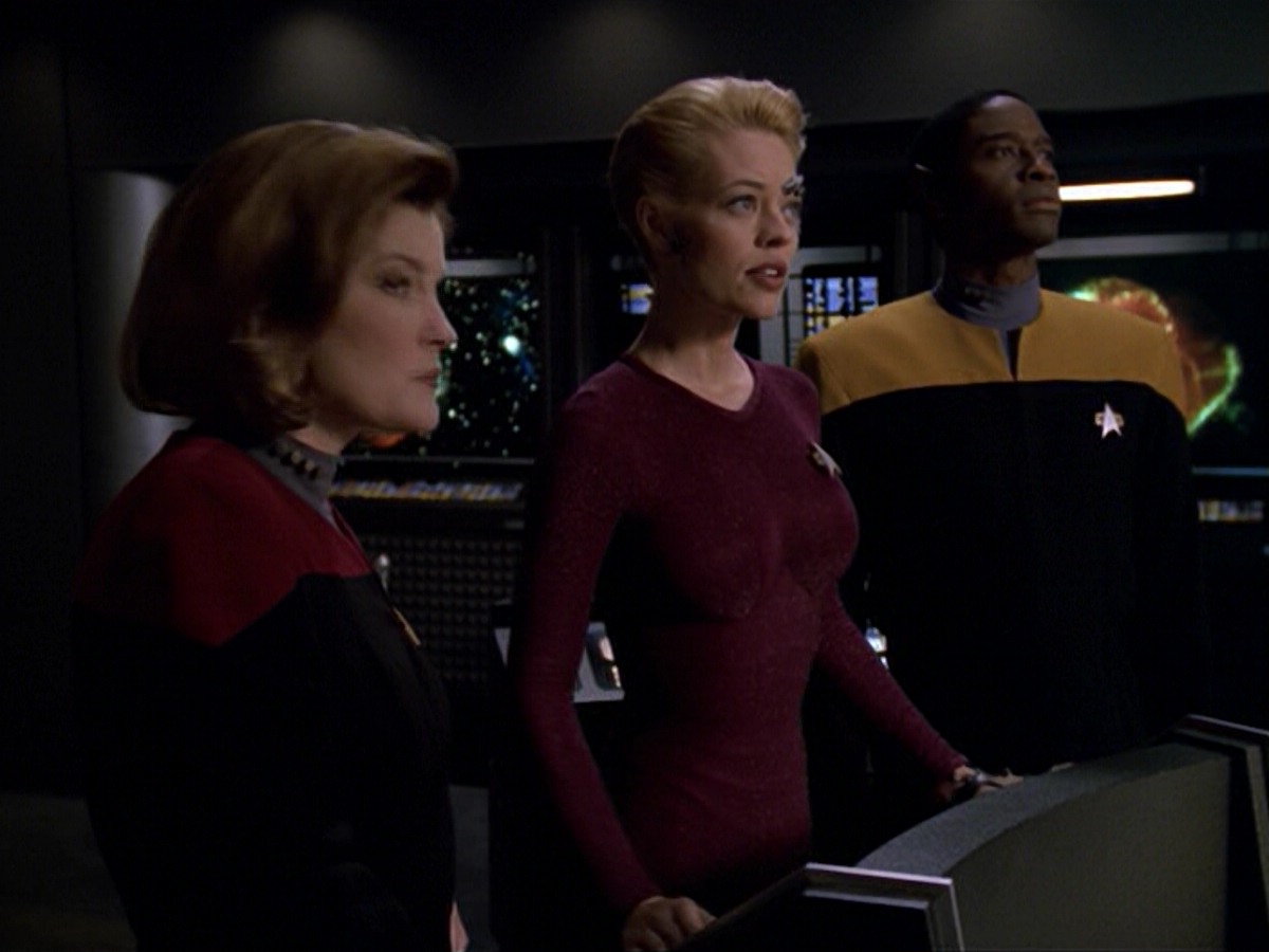 ariane179254_StarTrekVoyager_5x15_5x16_DarkFrontier_0733.jpg