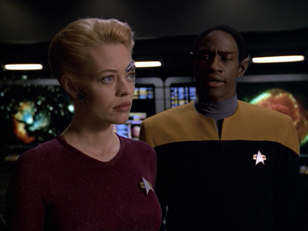 ariane179254_StarTrekVoyager_5x15_5x16_DarkFrontier_0767.jpg