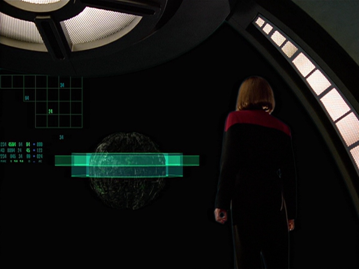ariane179254_StarTrekVoyager_5x15_5x16_DarkFrontier_0773.jpg