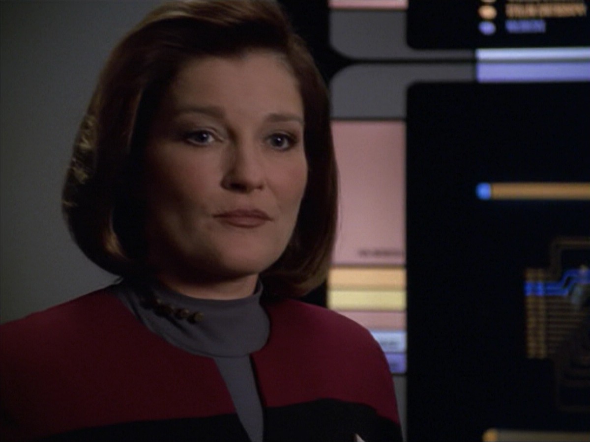 ariane179254_StarTrekVoyager_5x15_5x16_DarkFrontier_0804.jpg