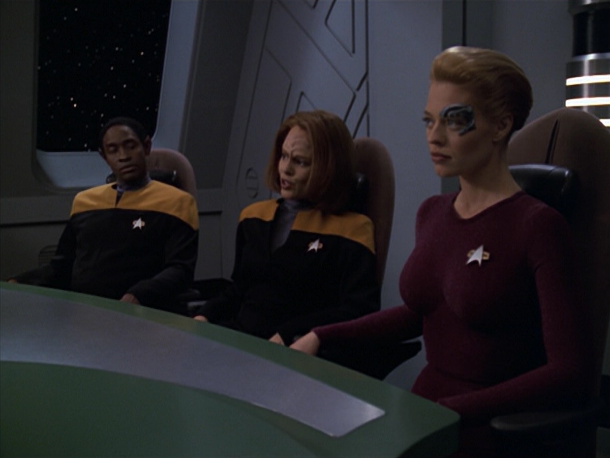 ariane179254_StarTrekVoyager_5x15_5x16_DarkFrontier_0873.jpg