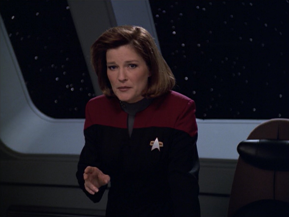 ariane179254_StarTrekVoyager_5x15_5x16_DarkFrontier_0902.jpg