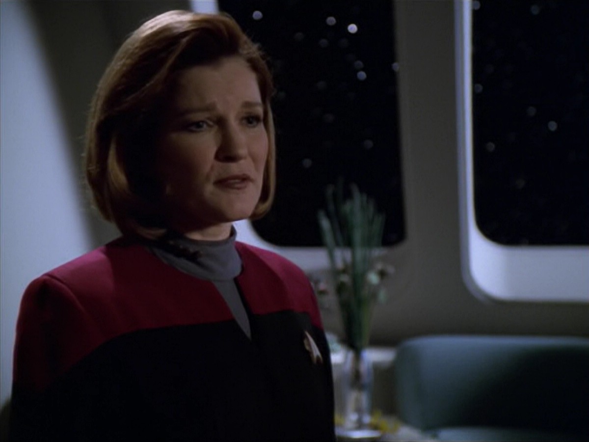 ariane179254_StarTrekVoyager_5x15_5x16_DarkFrontier_0969.jpg