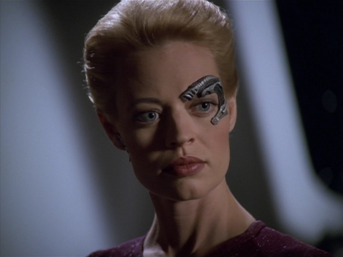 ariane179254_StarTrekVoyager_5x15_5x16_DarkFrontier_1029.jpg