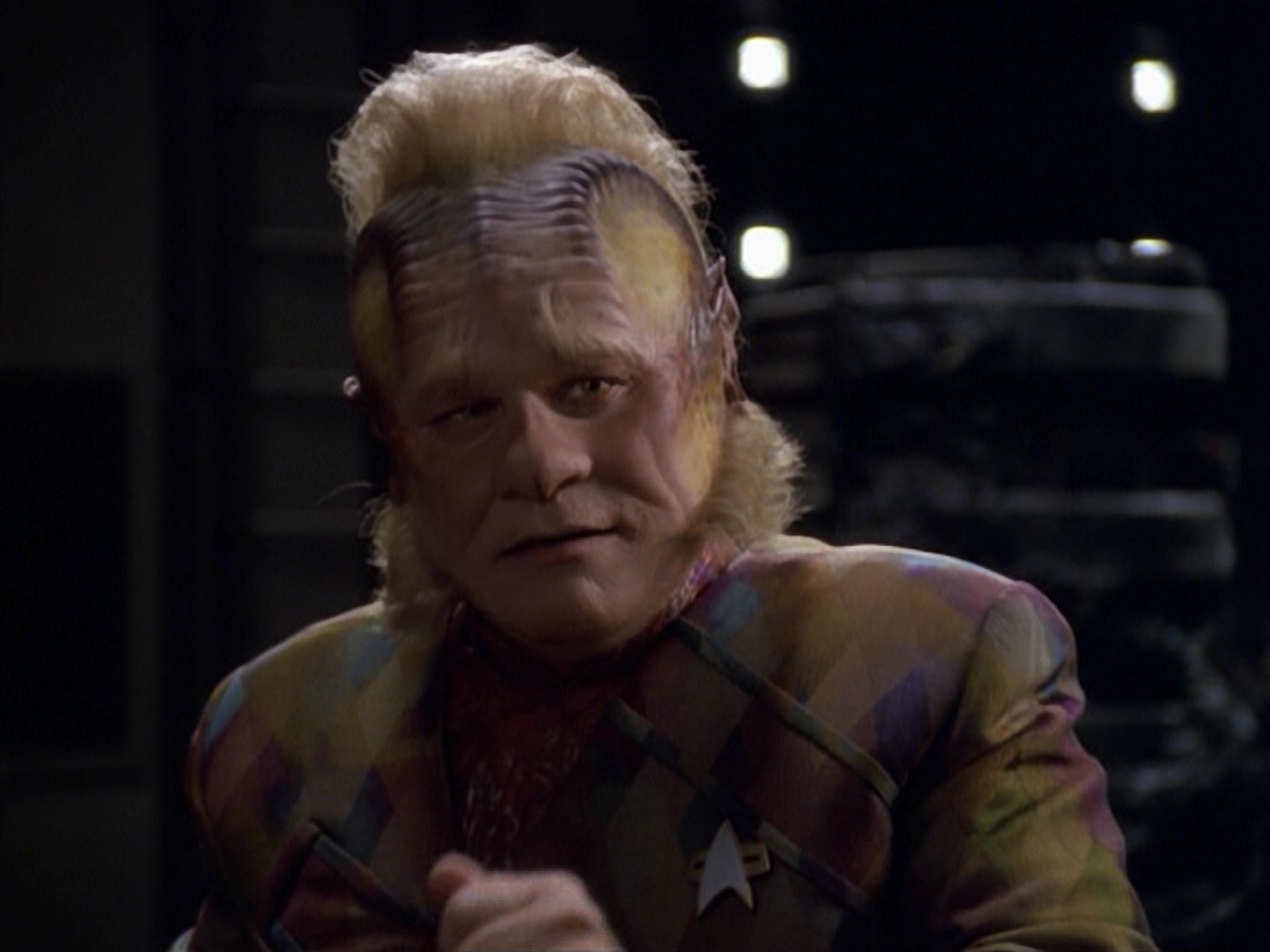 ariane179254_StarTrekVoyager_5x15_5x16_DarkFrontier_1127.jpg