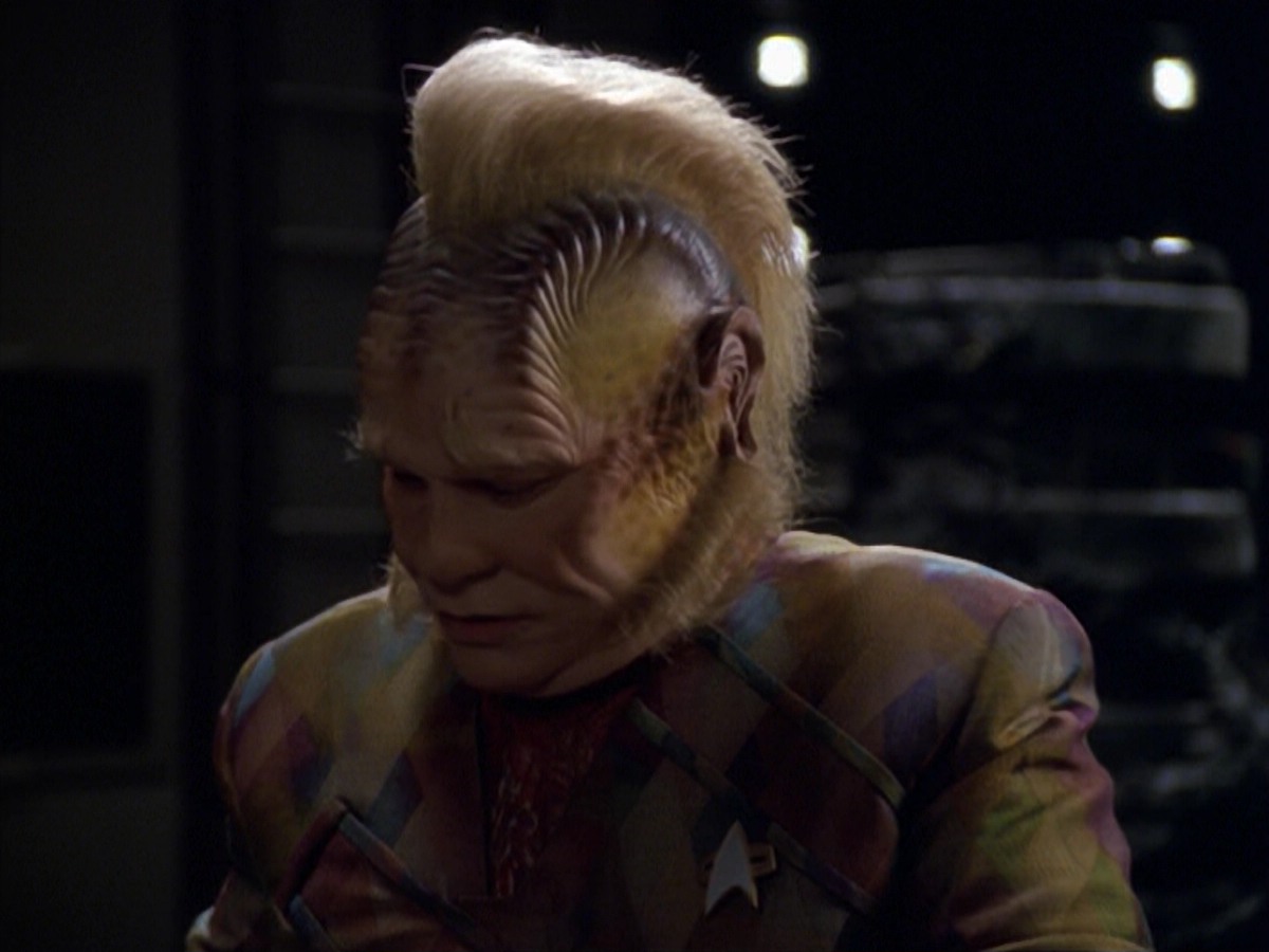 ariane179254_StarTrekVoyager_5x15_5x16_DarkFrontier_1149.jpg
