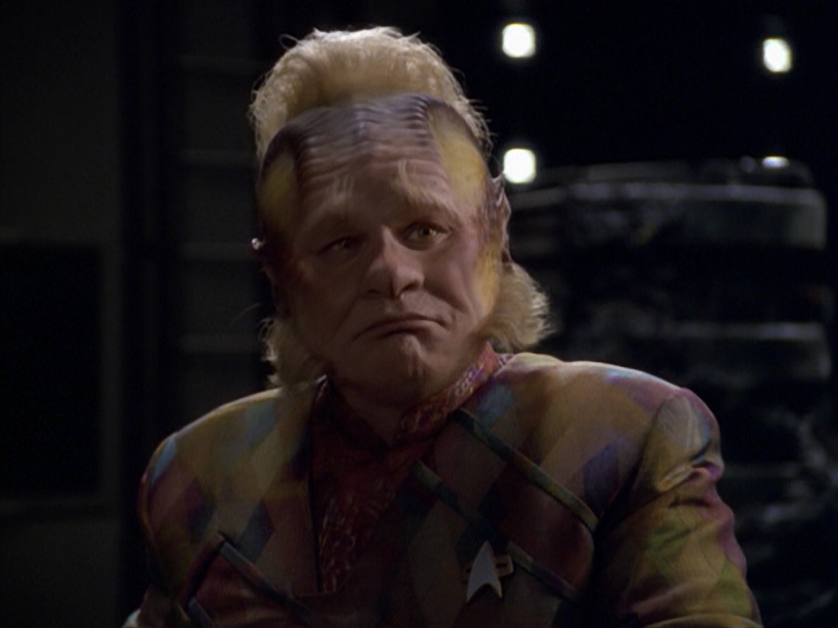 ariane179254_StarTrekVoyager_5x15_5x16_DarkFrontier_1153.jpg