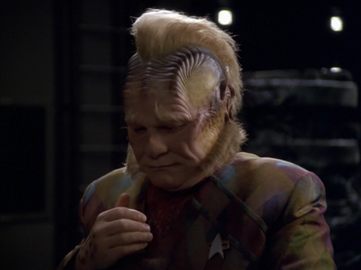 ariane179254_StarTrekVoyager_5x15_5x16_DarkFrontier_1165.jpg