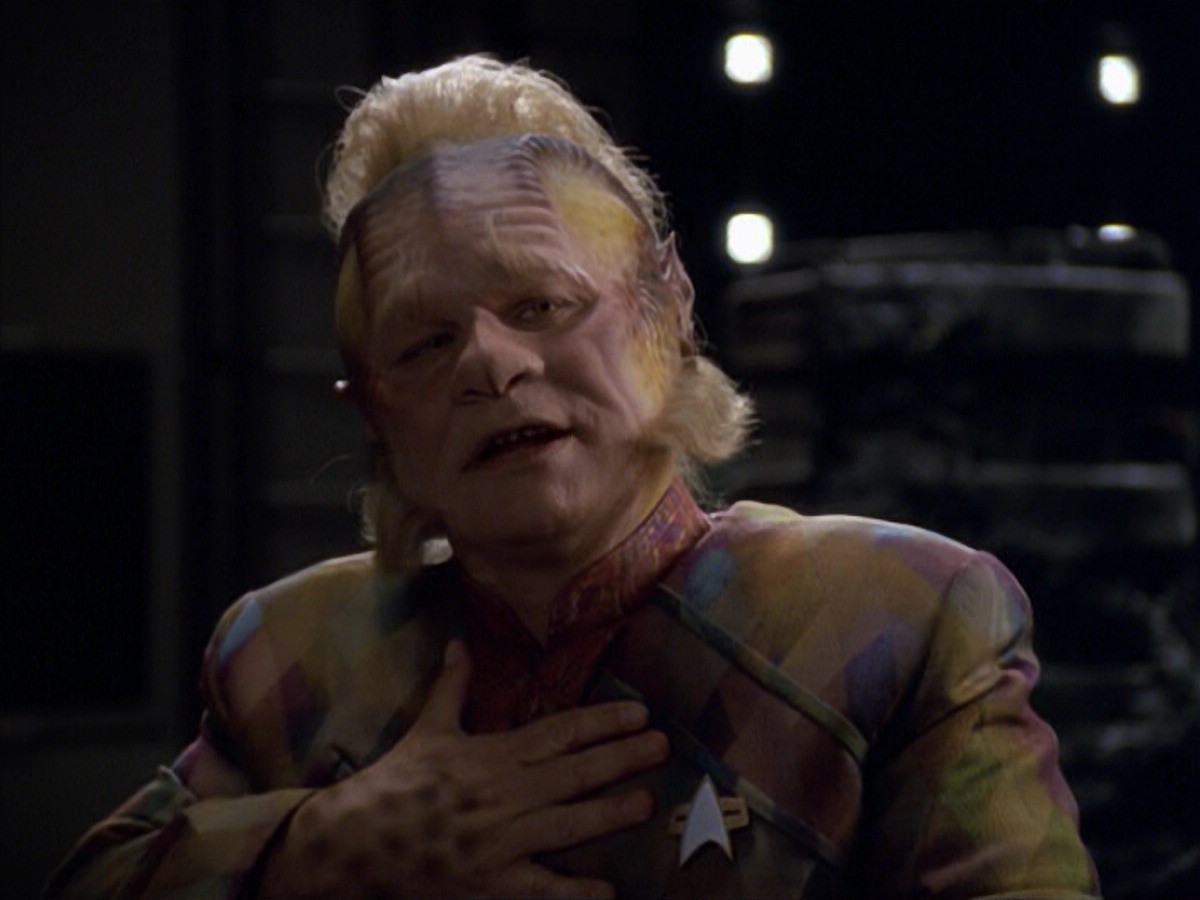 ariane179254_StarTrekVoyager_5x15_5x16_DarkFrontier_1167.jpg